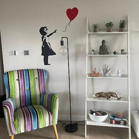 2 Bedroom Chelsea Apartment Londra Esterno foto