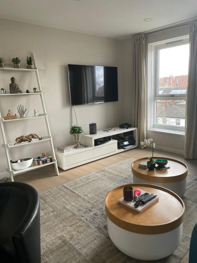 2 Bedroom Chelsea Apartment Londra Esterno foto
