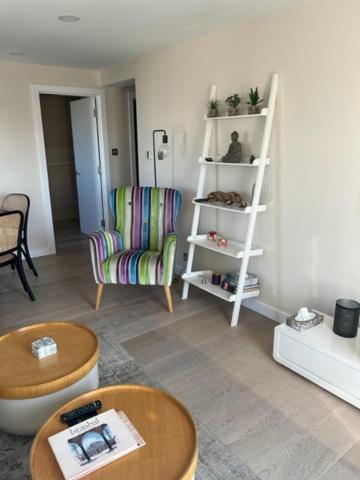 2 Bedroom Chelsea Apartment Londra Esterno foto